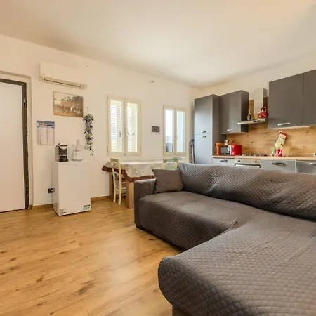 Ad House Apartment